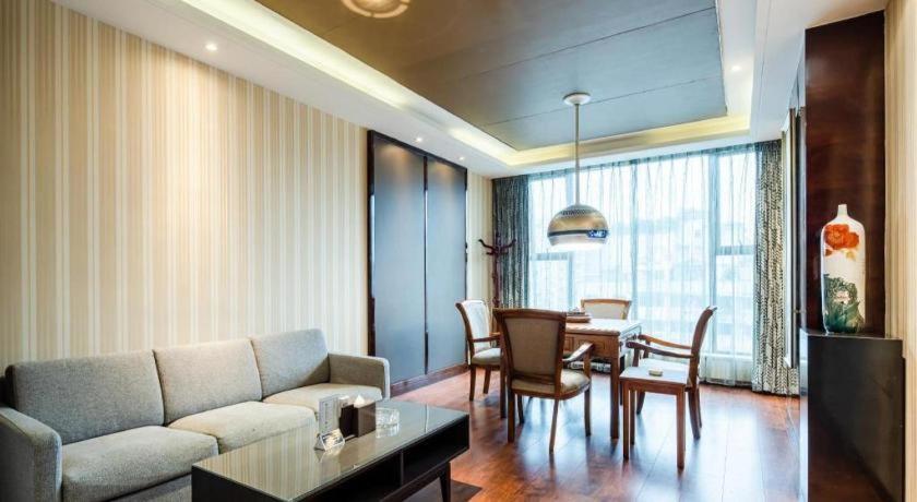 Chengdu Rising Butterfly Hotel Exterior foto