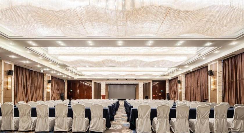 Chengdu Rising Butterfly Hotel Exterior foto