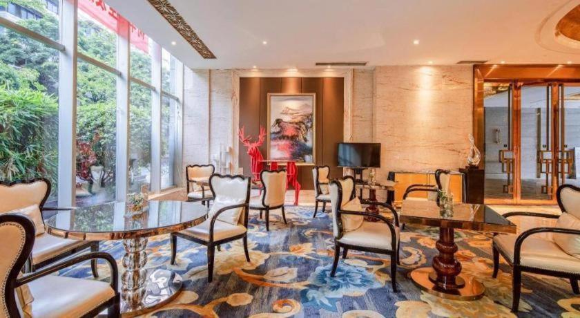 Chengdu Rising Butterfly Hotel Exterior foto