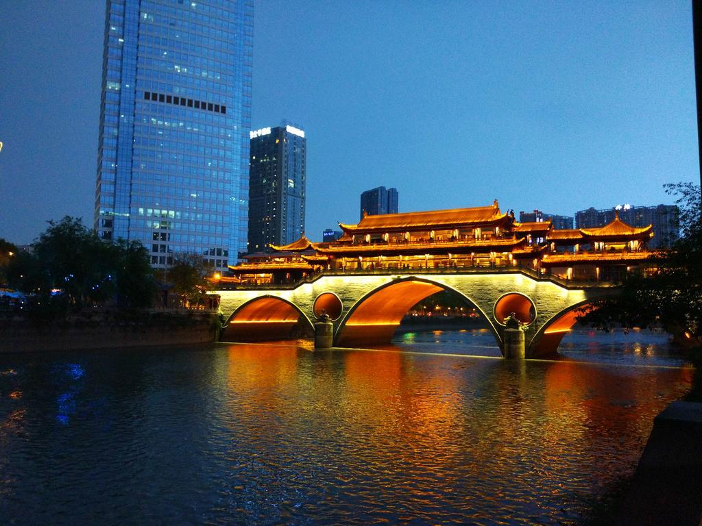 Chengdu Rising Butterfly Hotel Exterior foto